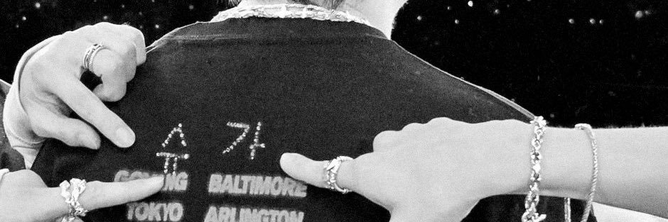 B⁷'s banner