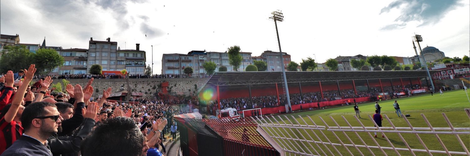 Karagümrüklüler's banner