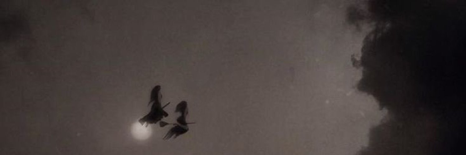 b's banner