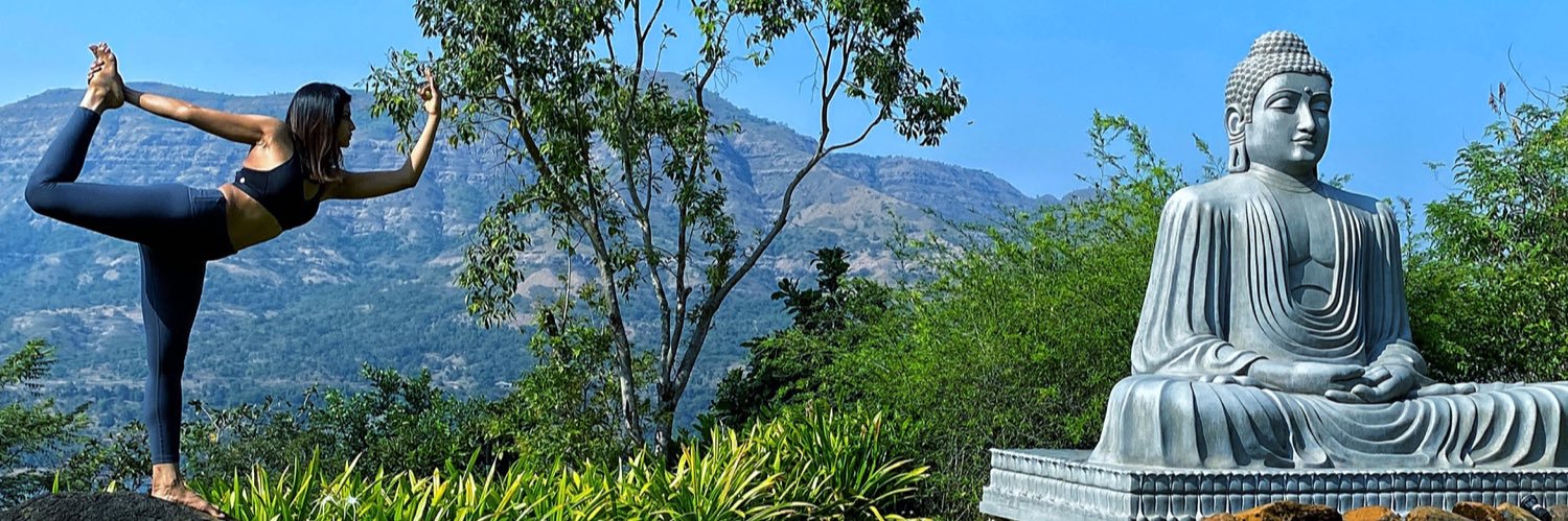 Ashna Zaveri's banner