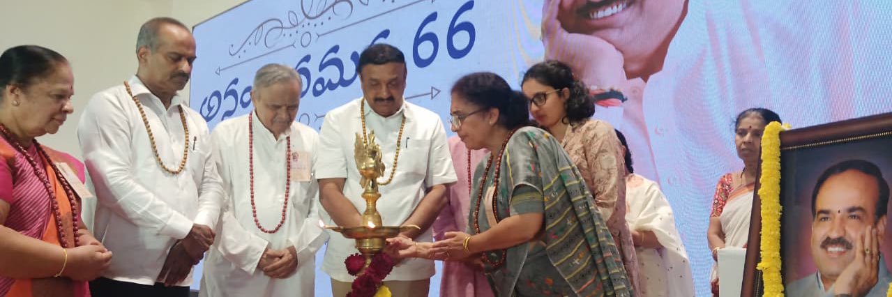 Tejaswini AnanthKumar's banner