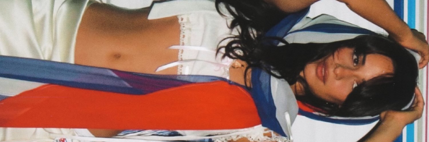 Clara Megalos 🍷's banner