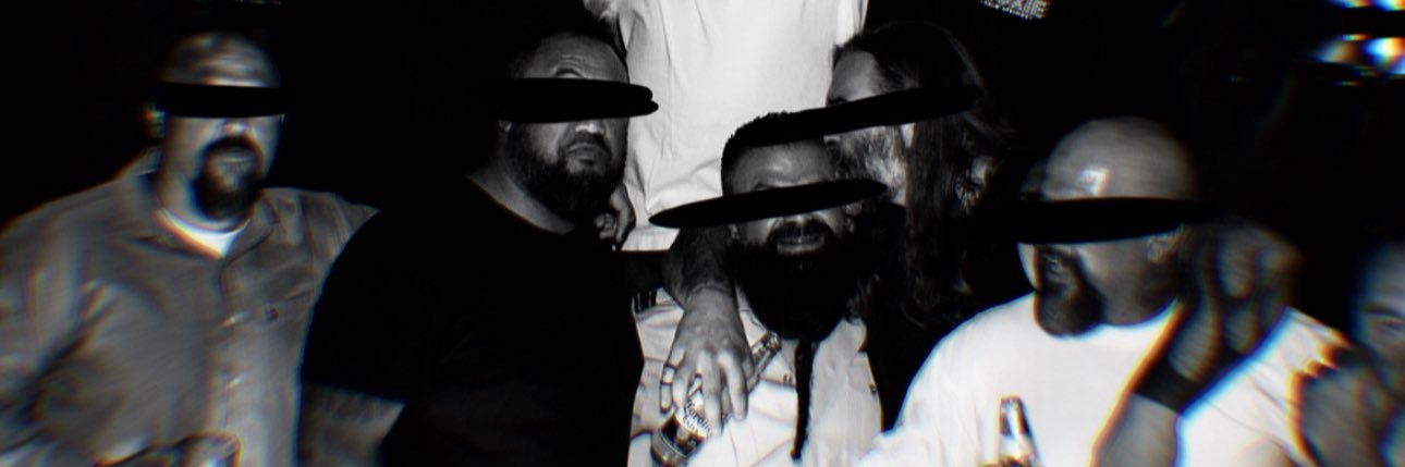 44's banner