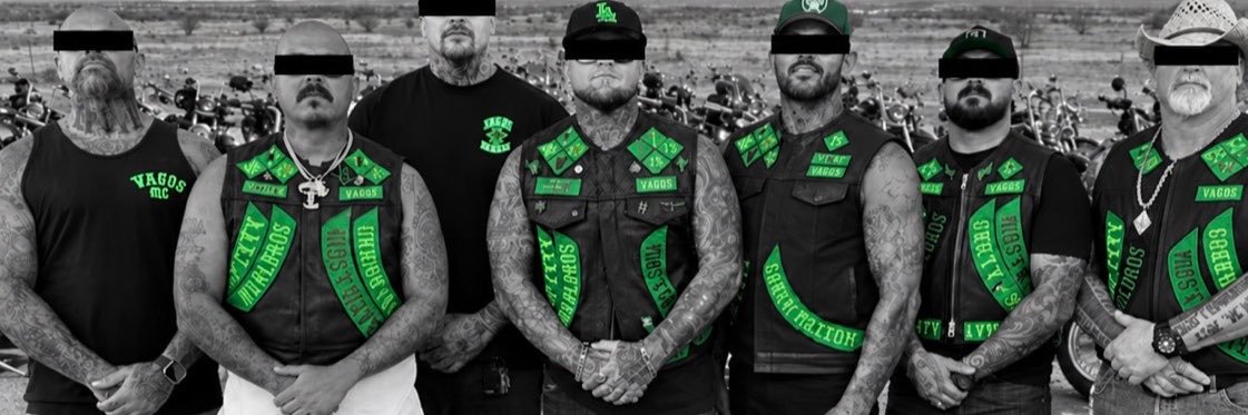 44's banner