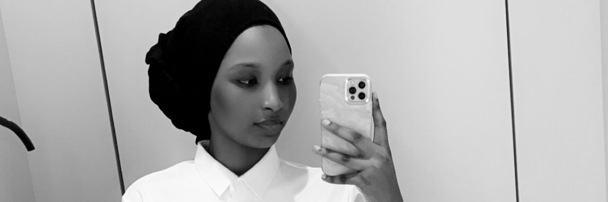 _Aisha🌹's banner