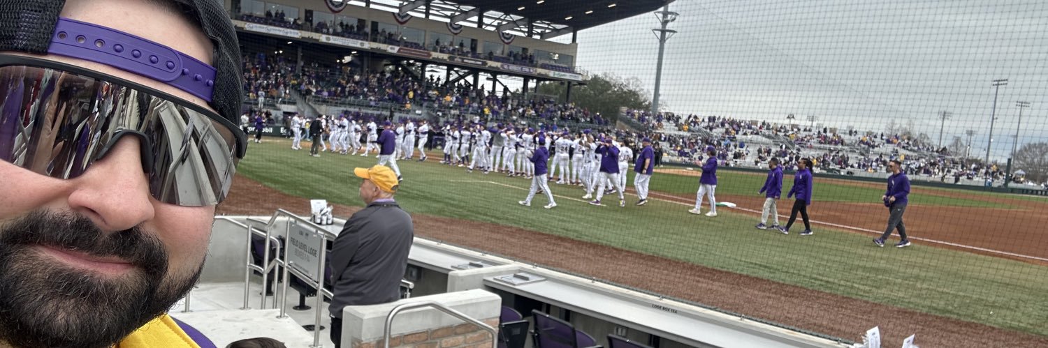 𝙇𝙖𝘾𝙤𝙗𝙧𝙖🐯's banner