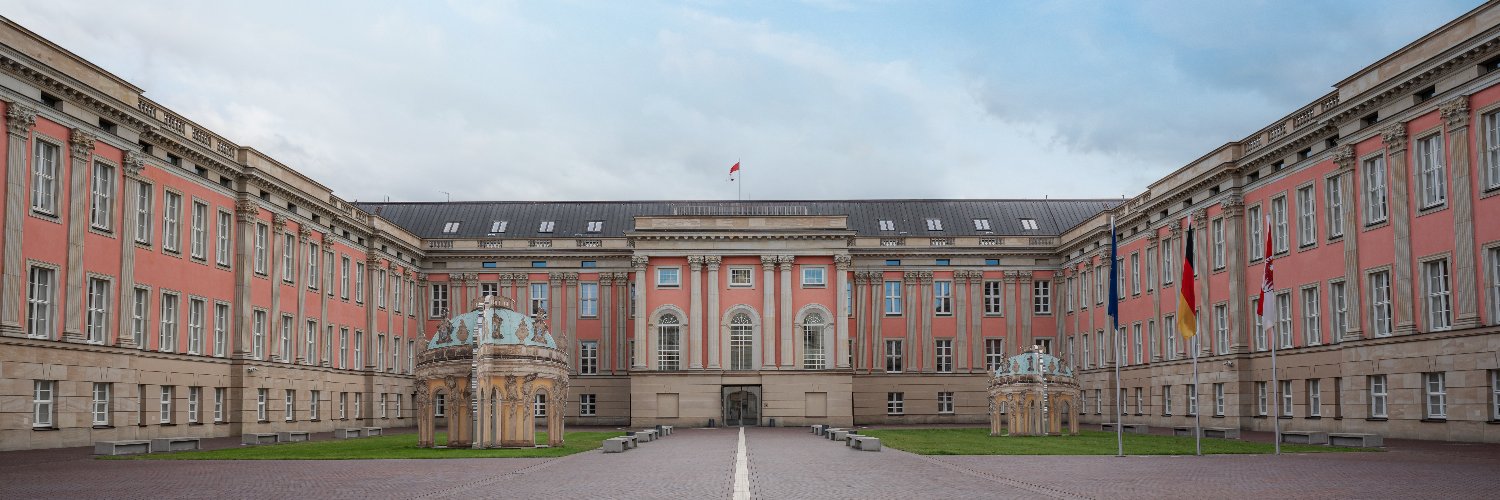 Lena Kotré's banner