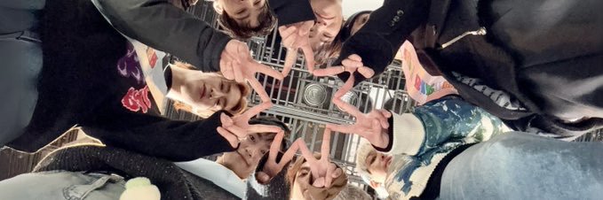 ila 🍭's banner
