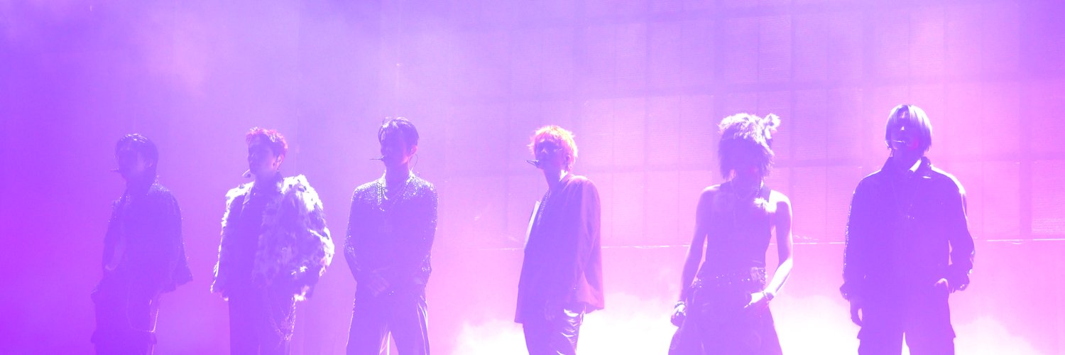 R o y〄's banner