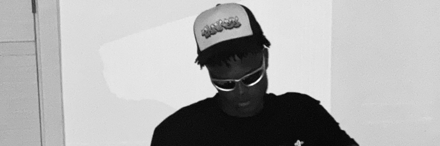 Y⟶ΛПKΣΣ 𓆉's banner