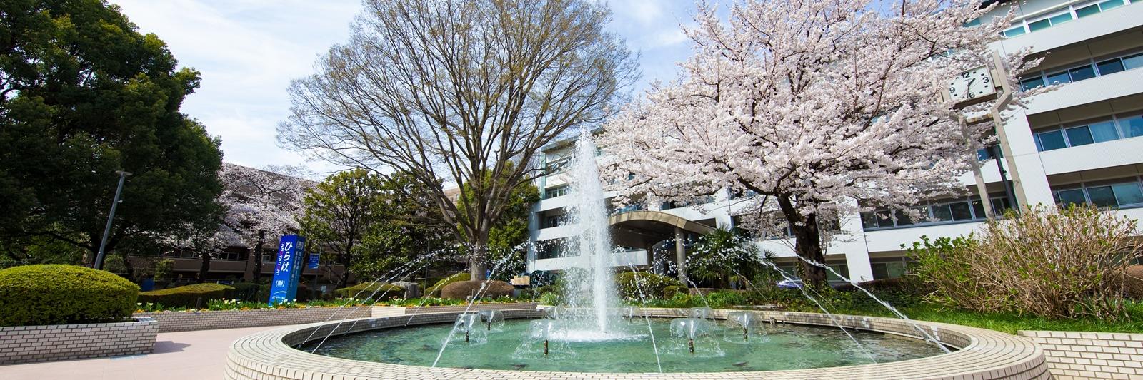 電気通信大学教務課's banner
