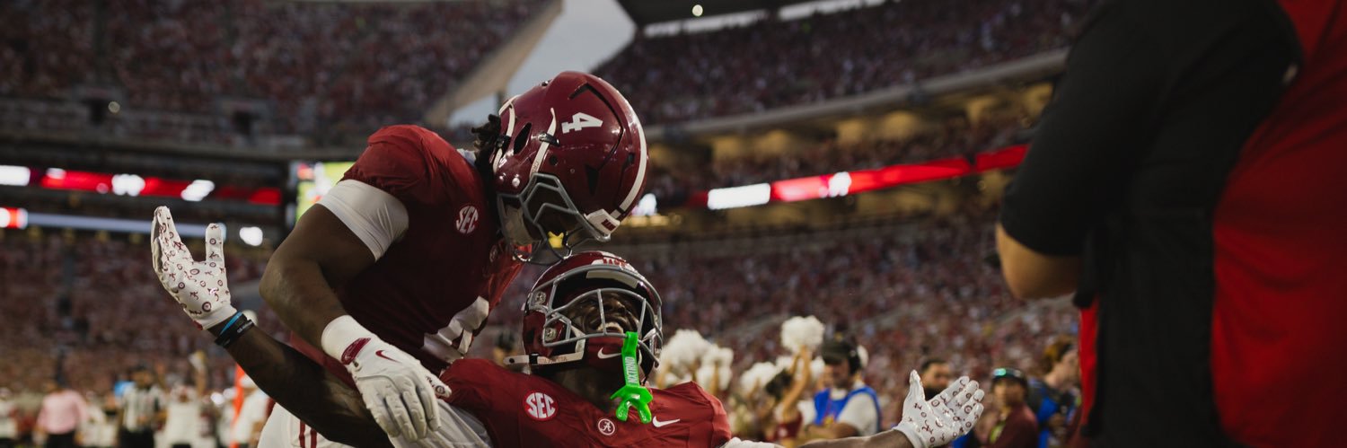 🐘's banner