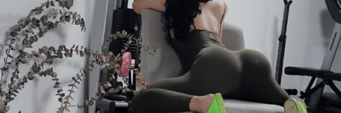 18+'s banner