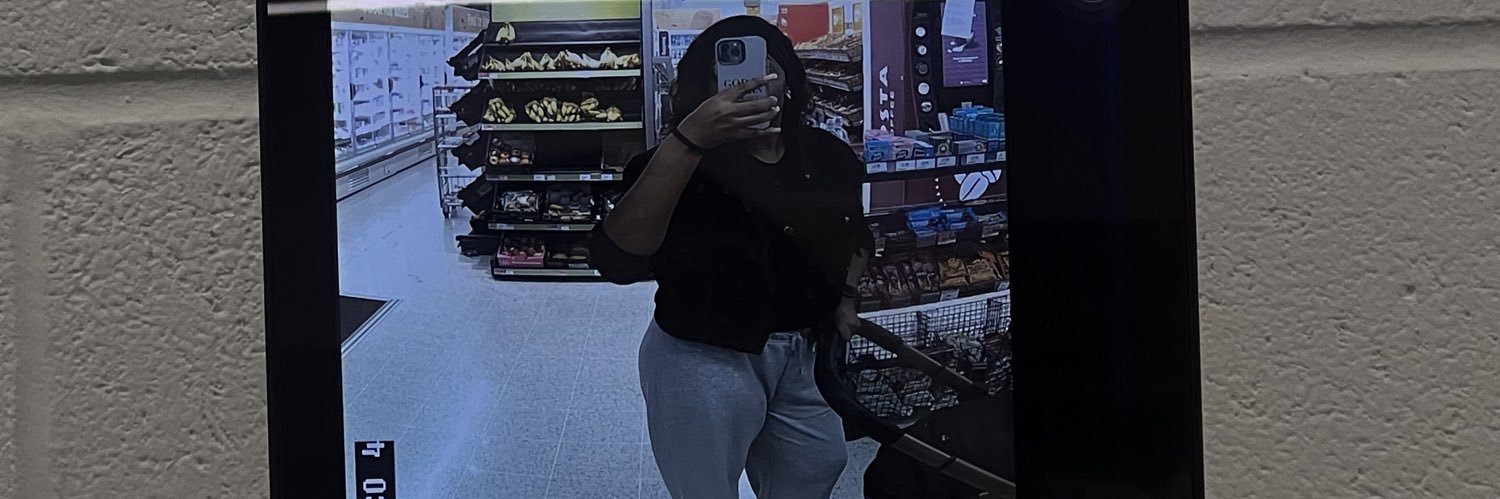 Youtube: Zoe LDN's banner