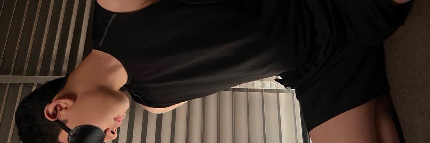 𝒍𝒊𝒚𝒂𝒏's banner