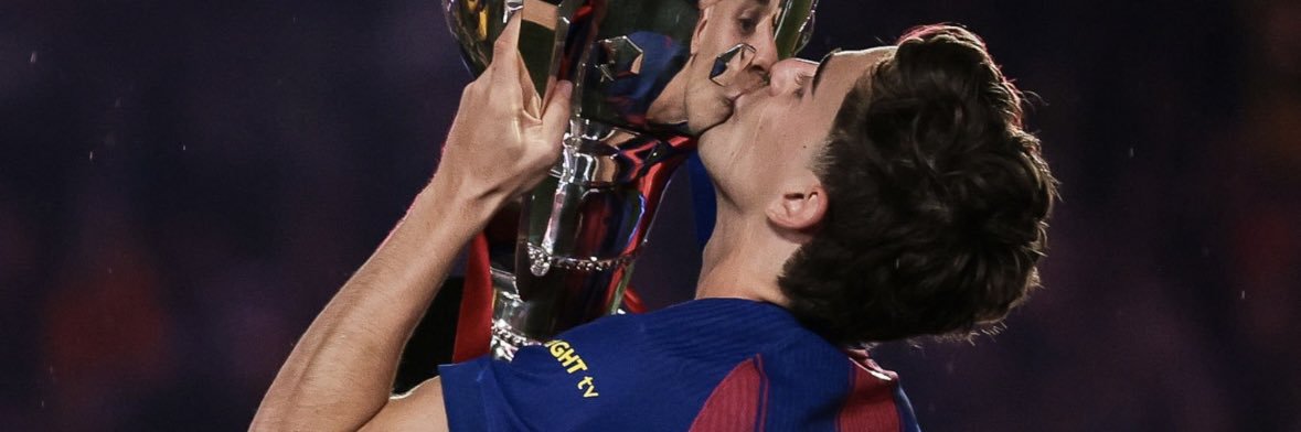 Pau's banner