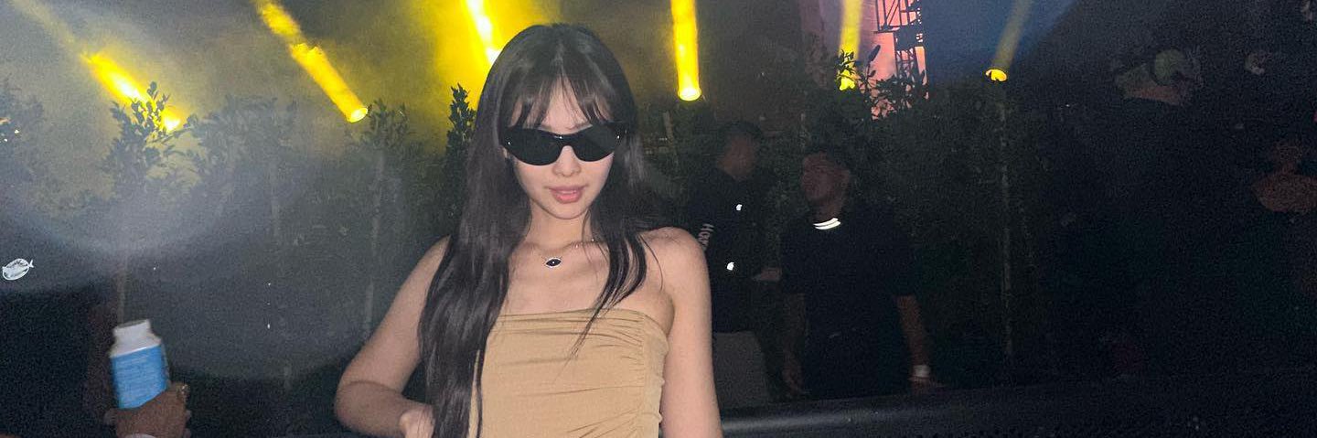 jennie pics's banner