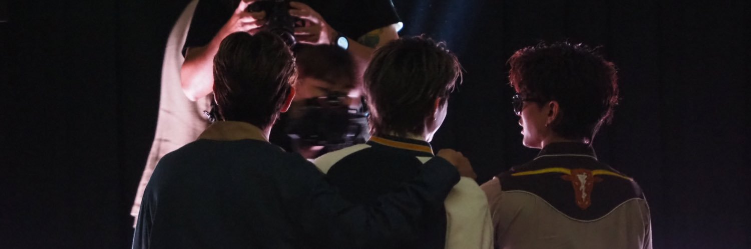 เพื่อนเก๊กฮวย ชาติชาตรี🌻's banner