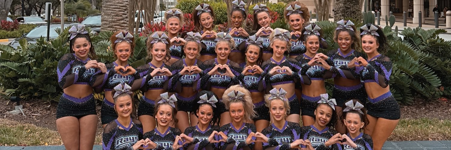 PURPLE 💟🥳's banner