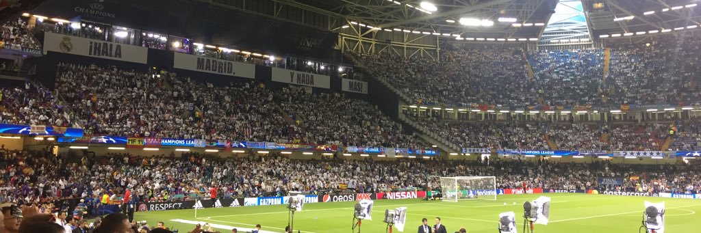 REAL MADRID 🤍's banner