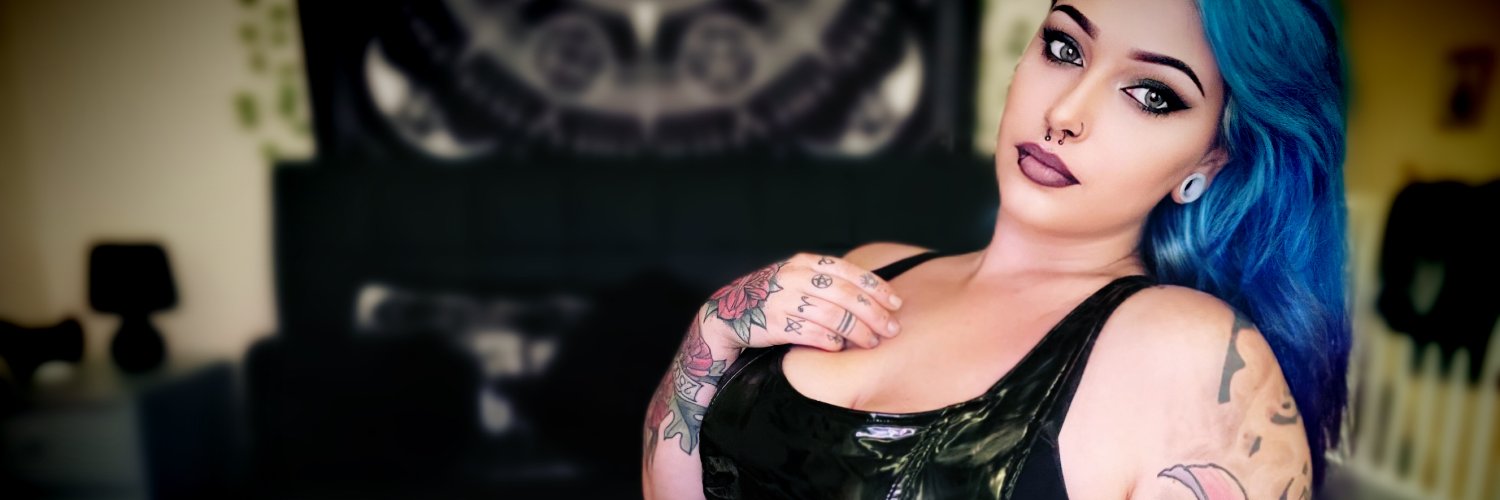 Sexmetalbarbie996's banner