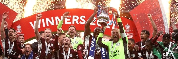 Foxes_SZN🦊's banner