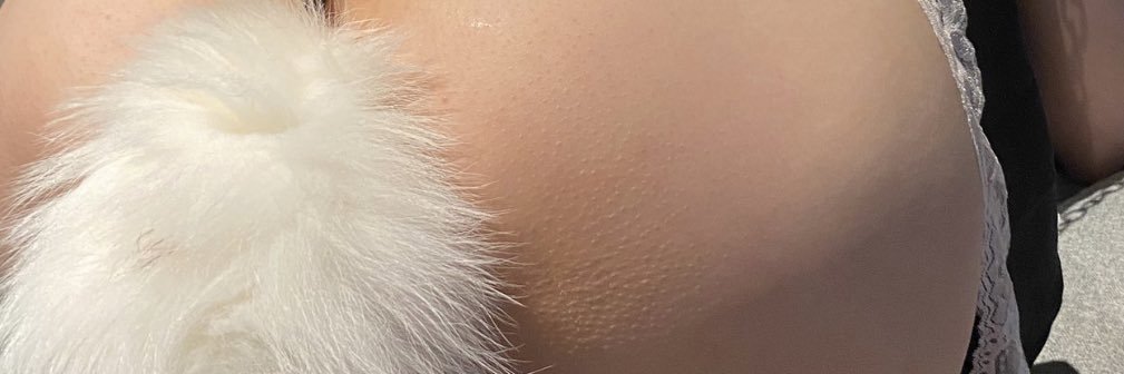 🍑 Yie Yie 🦋's banner