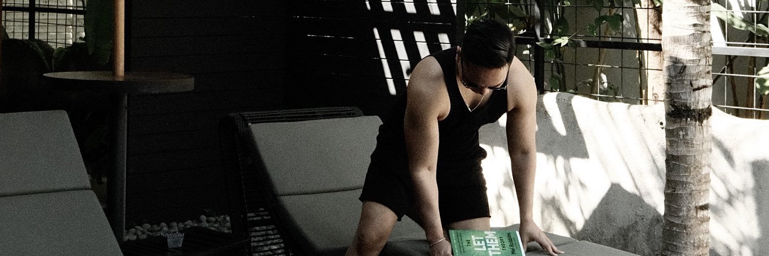 Nam Dho San's banner