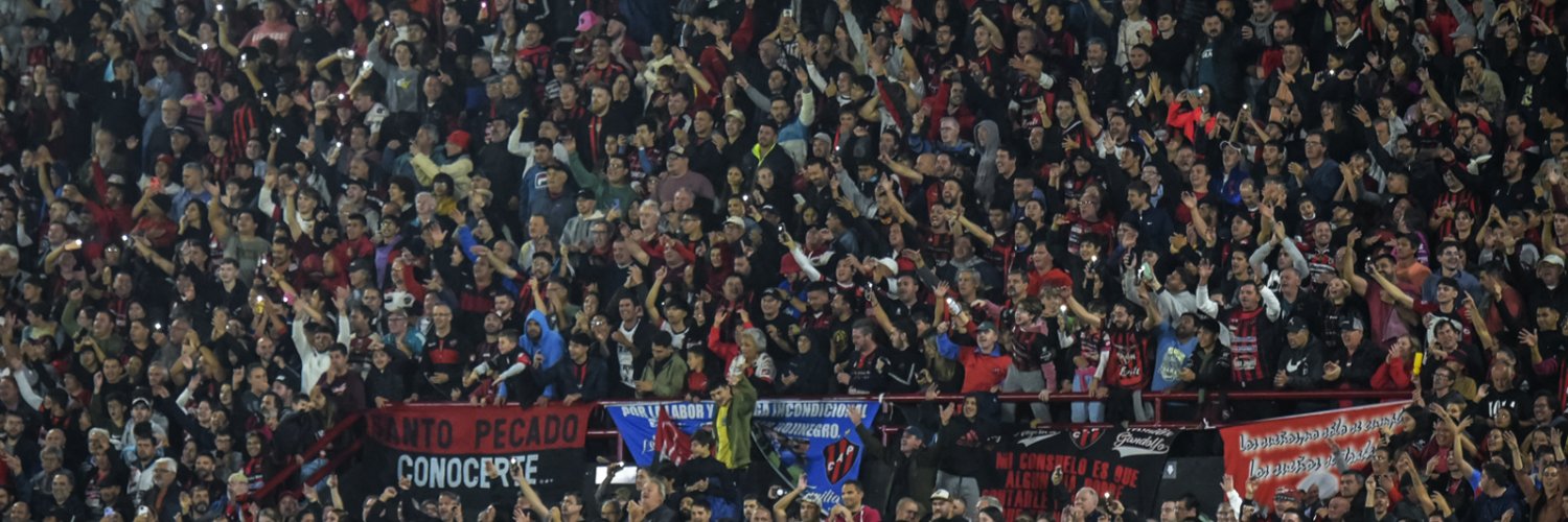 Club A. Patronato's banner