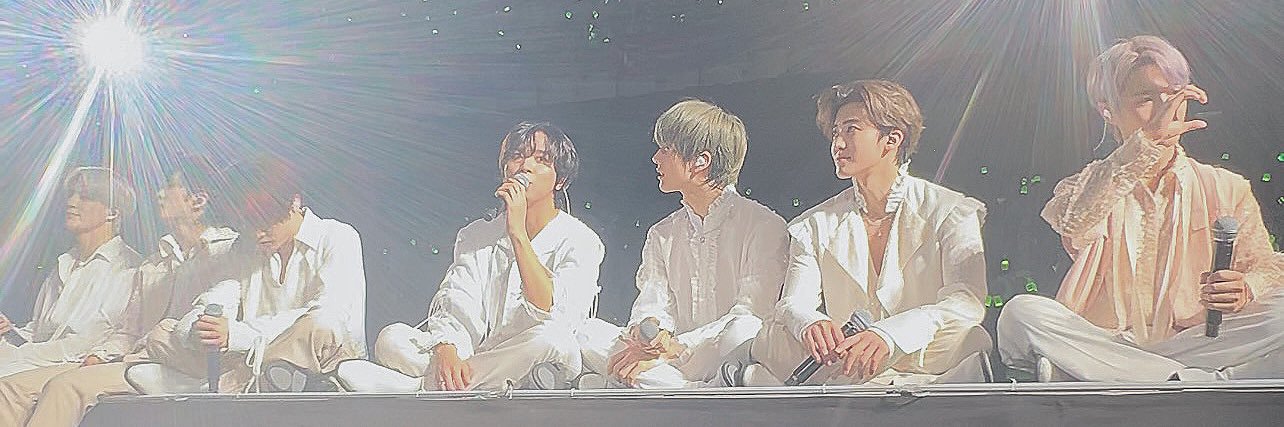 𝐒𝐡𝐢𝐧𝐞 𝐋𝐢𝐤𝐞 𝐓𝐡𝐞 𝐒𝐭𝐚𝐫.'s banner