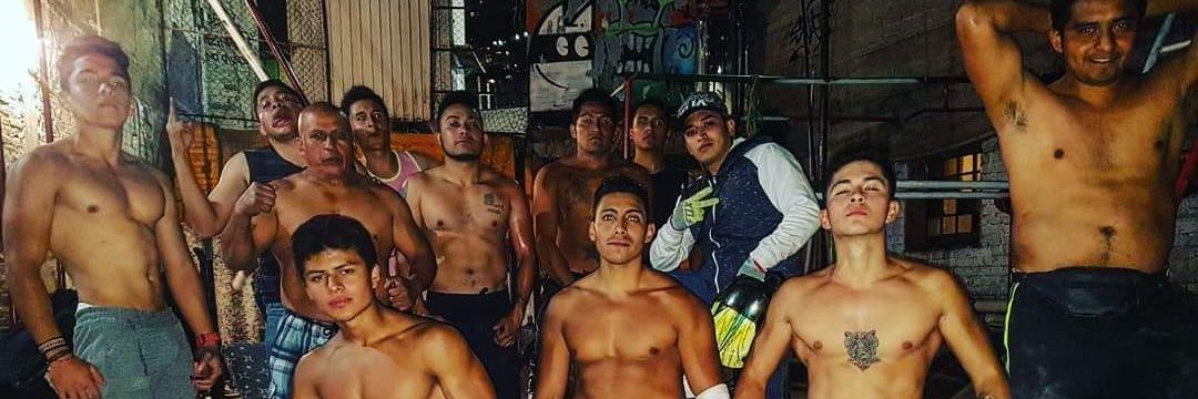 Heteros Desnudos's banner