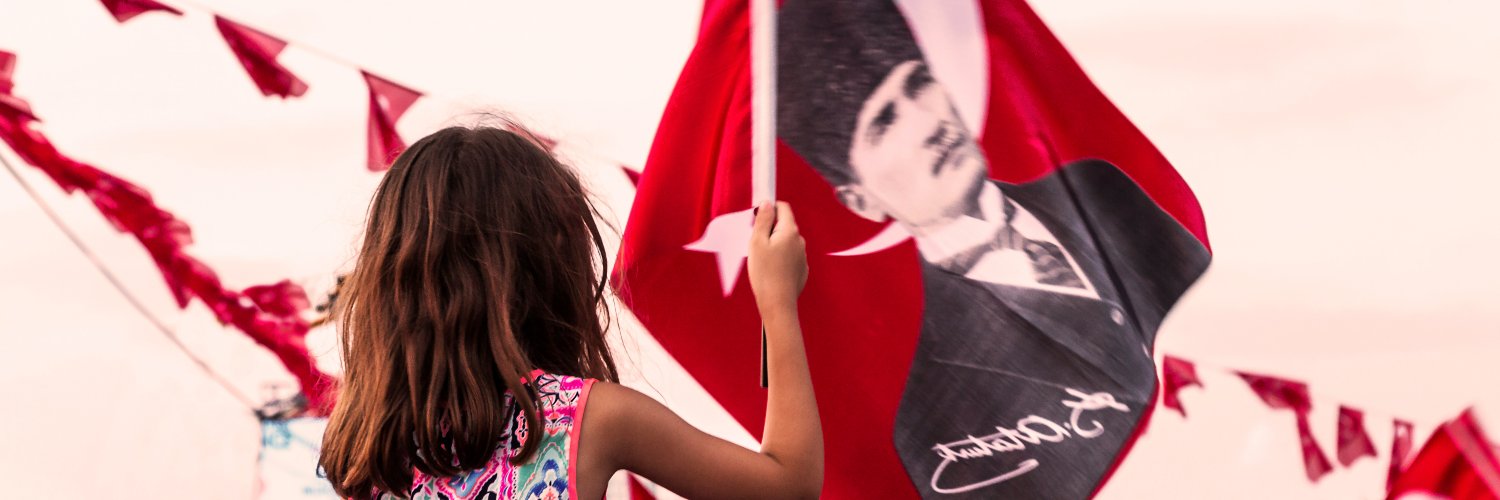 Türkiye Gönüllüleri's banner