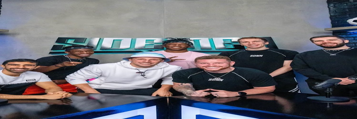 Sidemen's banner
