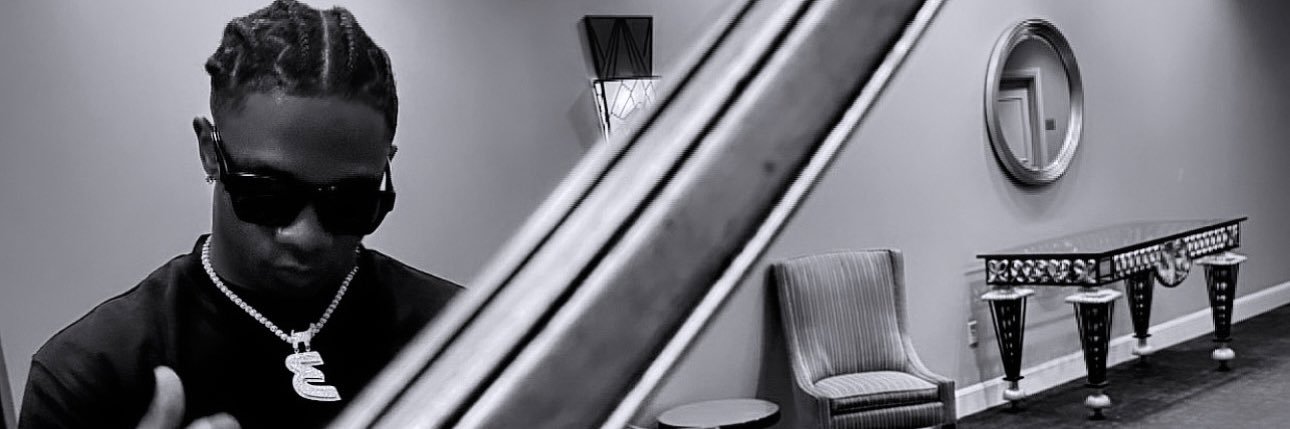 3's banner
