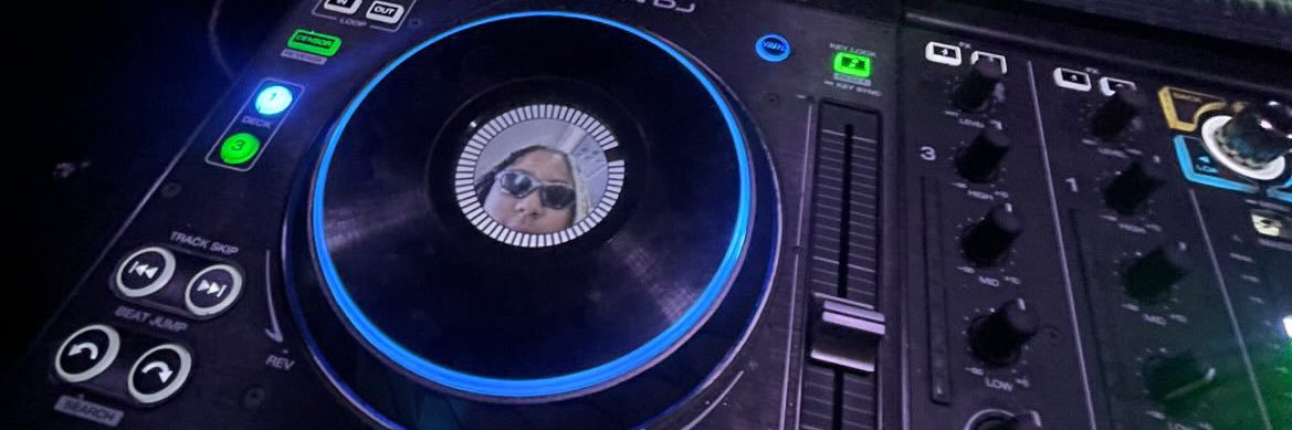 le's banner