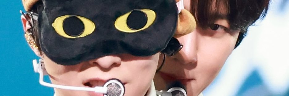 esther스더🦋's banner