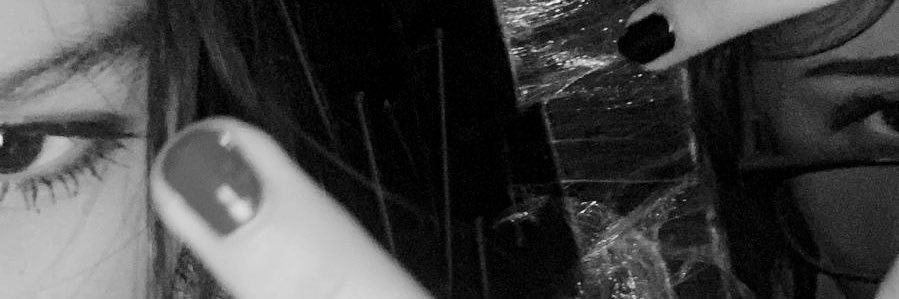 lola's banner