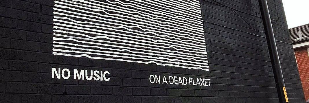 DEUS❌🎧🖤💚's banner