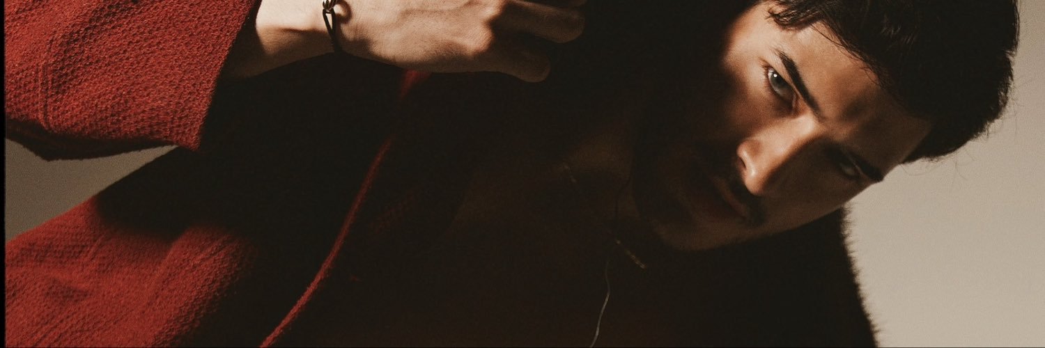 LOUIS FELIPE's banner