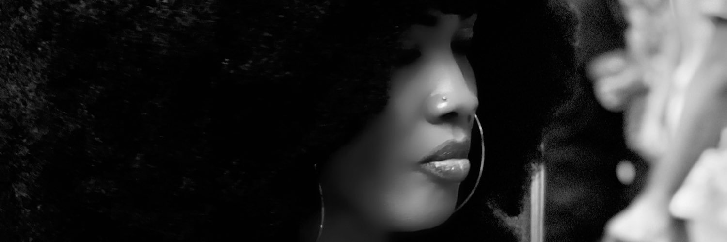 Angel Maxine 🔆 🏳‍⚧(Mother Hen)'s banner