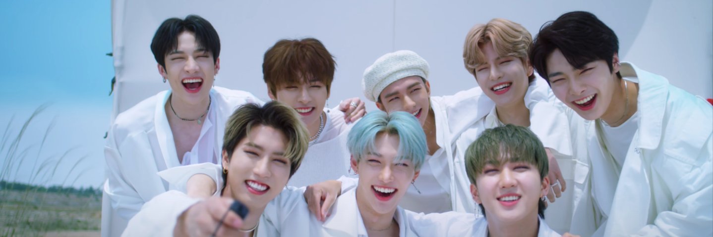 천리 방찬 🐺's banner