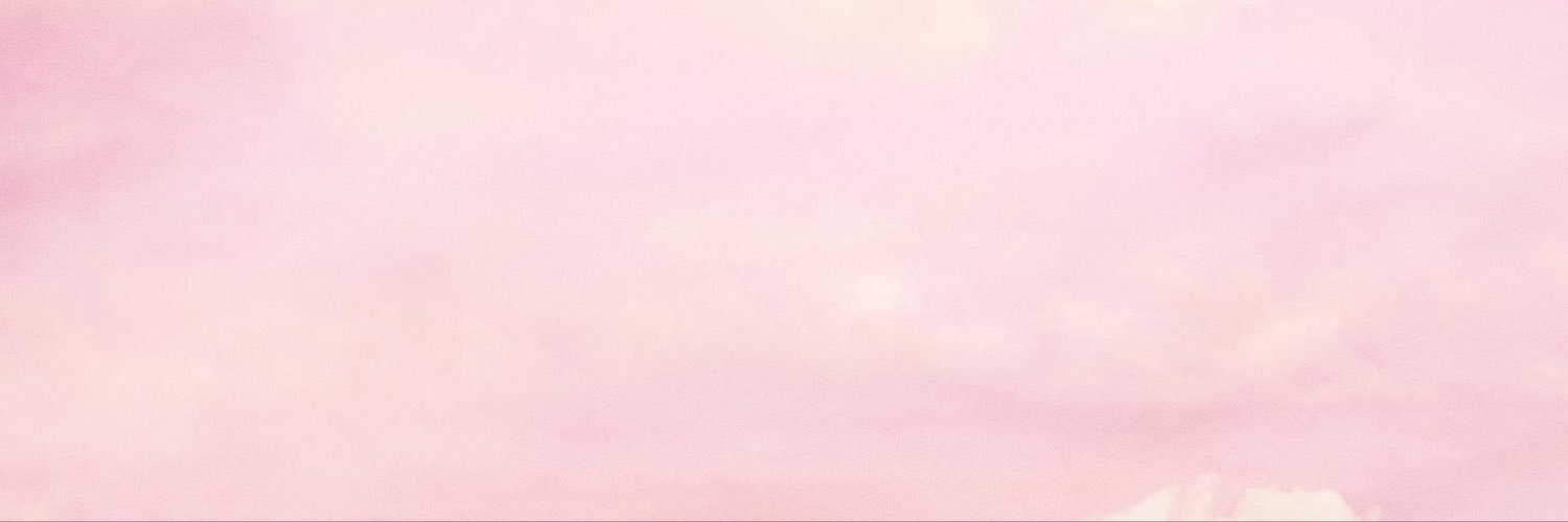 Lydia ♡'s banner
