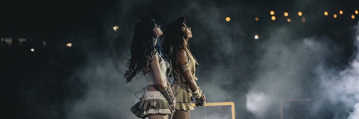 Büş ☾'s banner