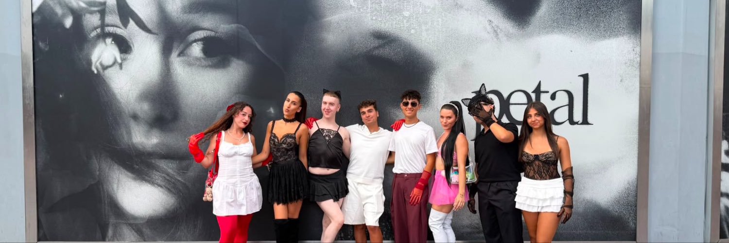 char misses ariana :('s banner
