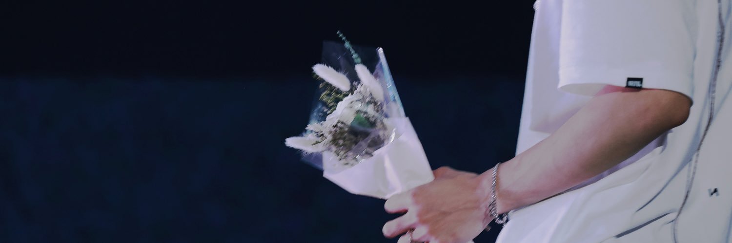 ꜱᴏɴᴀ's banner