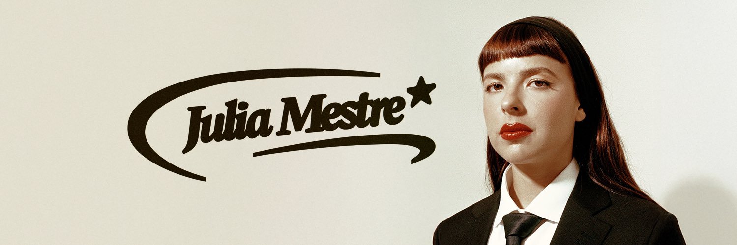 Julia Mestre's banner