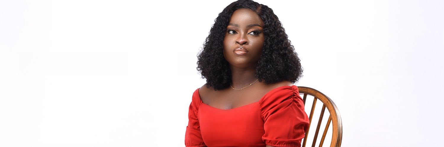 Ayọ̀mítidé🌺's banner