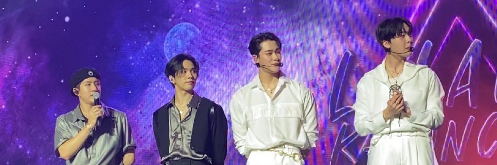 𝚑𝚎𝚕𝚕𝚘 𝚋𝚒𝚗𝚗𝚒𝚎 🌖 ily forever my moon's banner