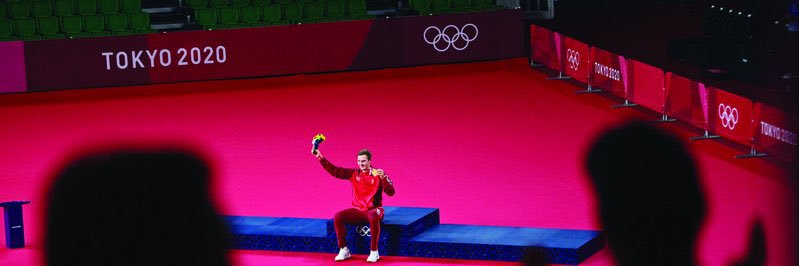 Viktor Axelsen's banner