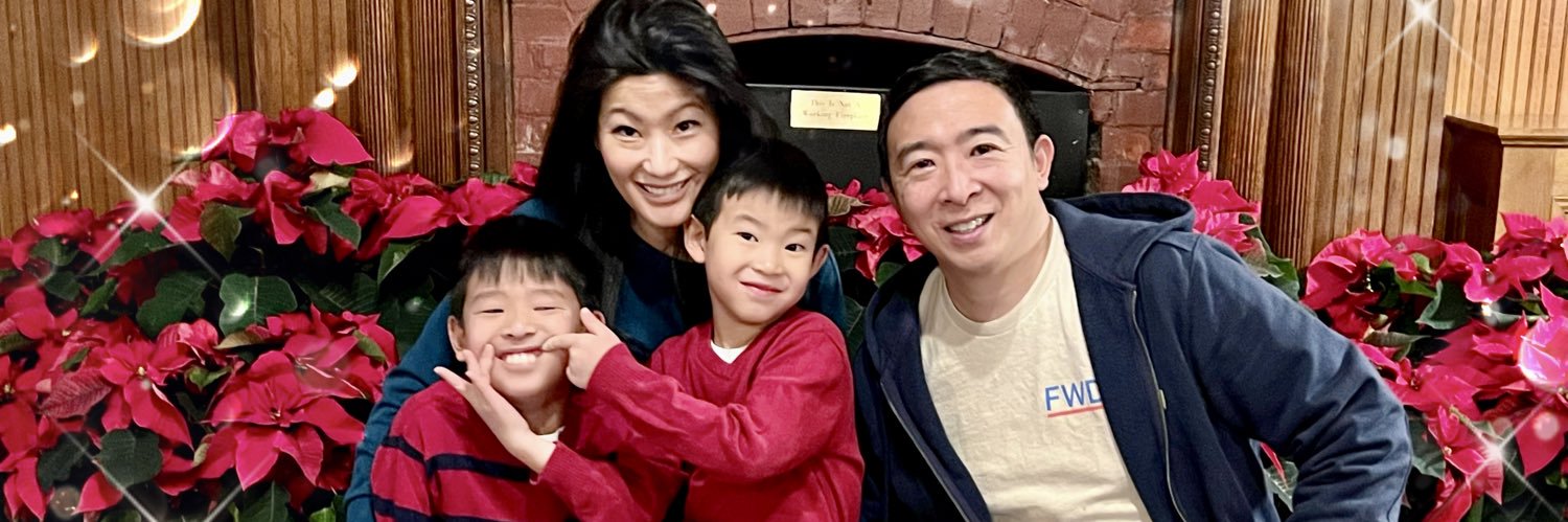 Evelyn Yang's banner